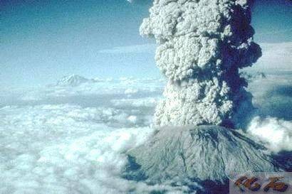 坦博拉火山