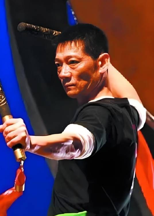严华（中国香港男演员、动作替身、动作指导）