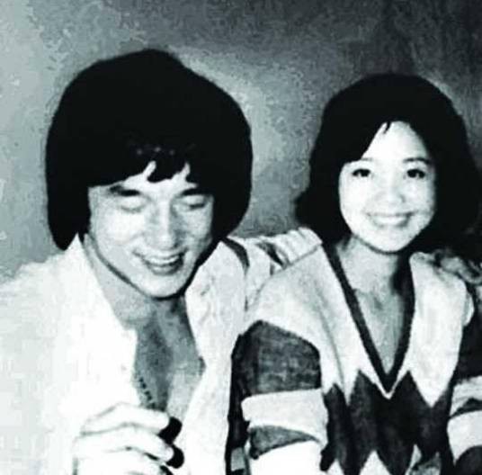 我只在乎你(2002年成龙、邓丽君演唱歌曲)