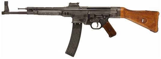 StG-44突击步枪（德国二战中研制列装自动步枪）