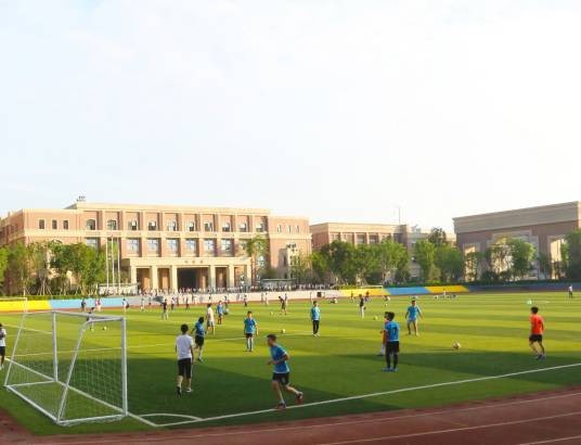 重庆市潼南巴川中学校