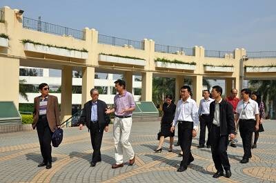 深圳市南山区教育局