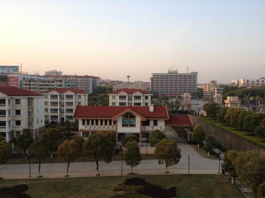 江西财经大学蛟桥园校区