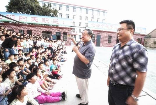 胡世群（菏泽市曲艺家协会主席）