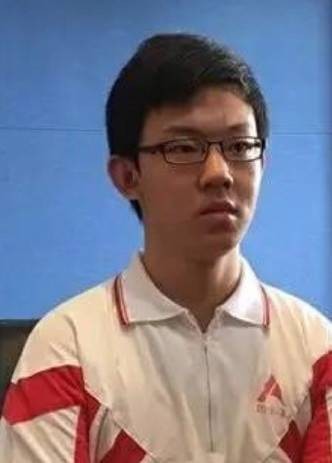 周展平