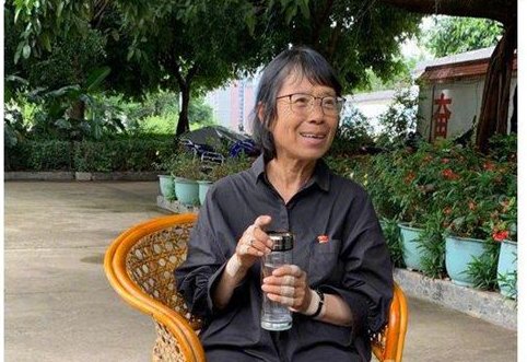 被张桂梅拒绝的“全职太太”是如何回应的?