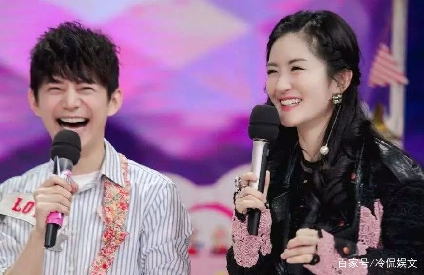 谢娜眼角笑出大坑,疑整容失败,何炅为啥不帮她澄清?友谊破裂?