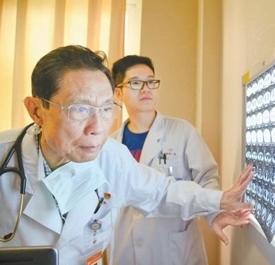 钟南山谈疫情期间最大压力,他说的什么话最让你感动?