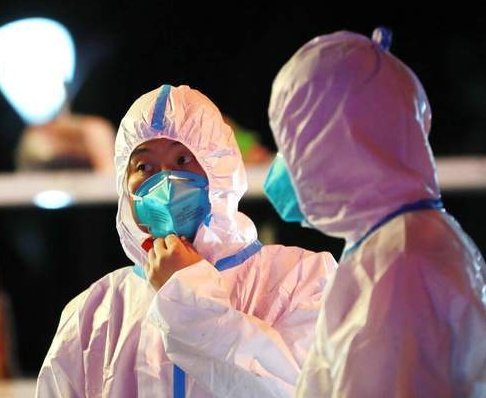 成都17名确诊病例与同一酒吧关联,目前当地防控措施如何?