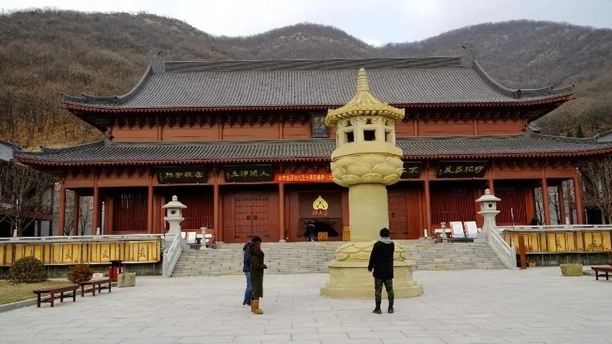 祭祀网站为日本战犯设纪念馆？大连横山寺有关东军牌位？这是咋回事？