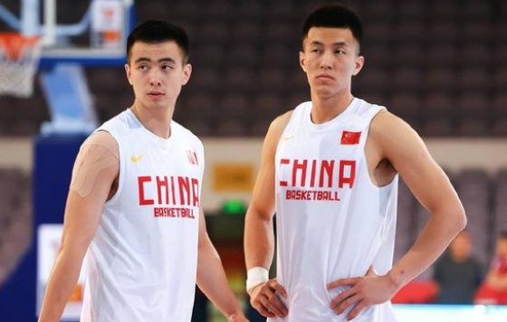 中国男篮多人核酸阳性，他们都是如何感染的？
