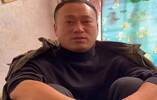 关于张同学拒绝每年500万买断运营权这件事,你有何看法?