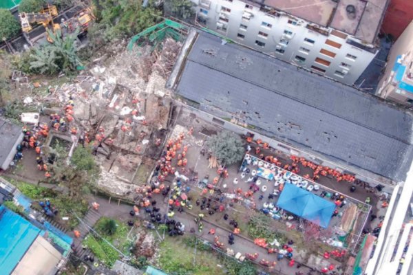 重庆垮塌食堂现场被夷为平地,已致9人遇难,燃气泄露燃爆的威力有多大?