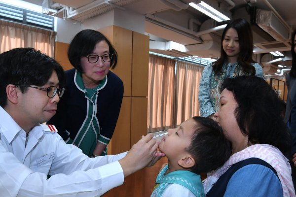 俄罗斯对儿童测试鼻喷新冠疫苗,目前接受试验的儿童没有出现不良反应?