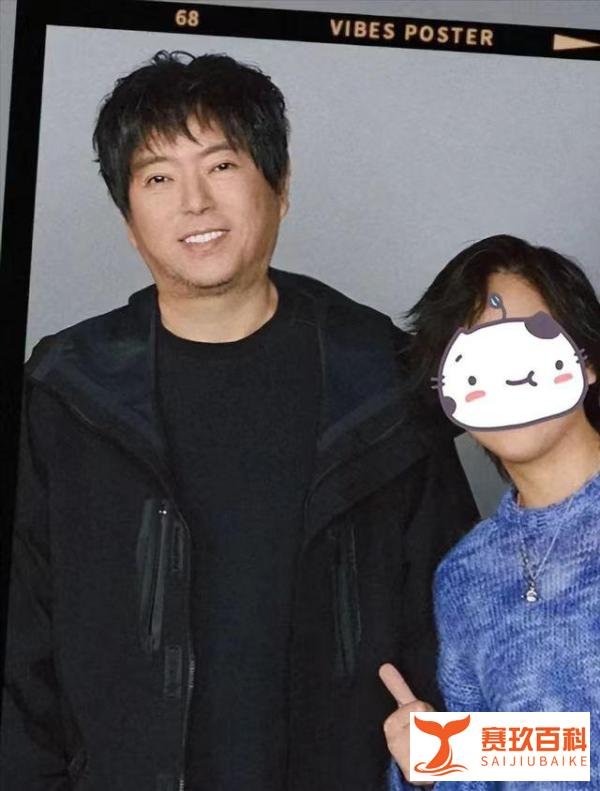 54岁高晓松晒工作照 减肥成功被调侃是男版贾玲