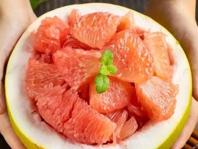 赣州女子网购柚子，果肉仅核桃大小，这种情况是否可以无条件退货？