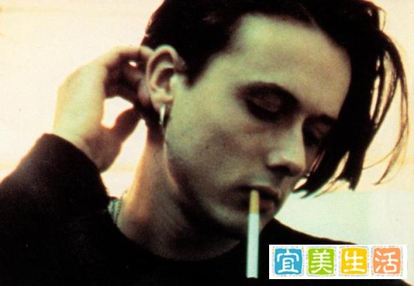 亚硝酸异戊酯与未成年人的同性性行为-Suede-《Animal Nitrate》