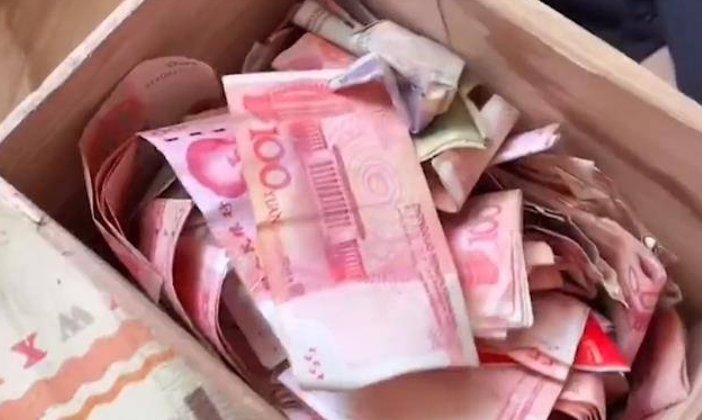 河南一小孩子存钱罐里有六万四，这是怎么做到的？