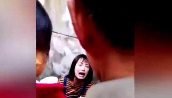 女子连撞7名老人是怎么回事?