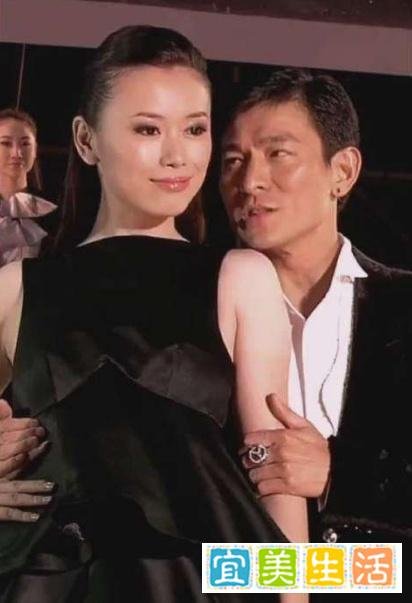 一个是舞台“天王嫂”,一个家破人亡,赖文慧与杨丽娟的相反人生