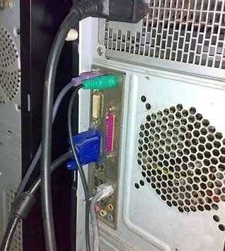 为什么我买的耳麦插到电脑上话筒不能说话?