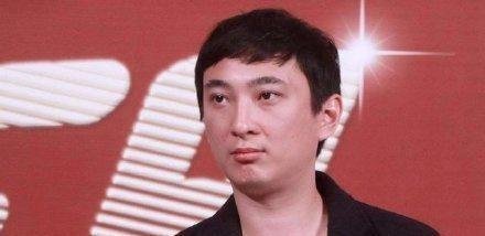 王思聪为河南灾区捐款500万，三观正人心善，大事上没给他爹丢脸