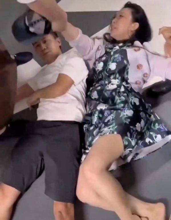 深圳宾利姐，精心打造欧阳人设无人知，终因一朝撒泼天下皆知
