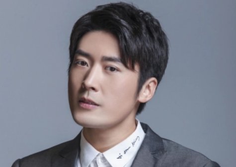 张艺源现在做什么