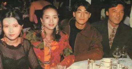 28年前暗潮涌动,“掌掴梅艳芳”的黄朗维,后来如何?