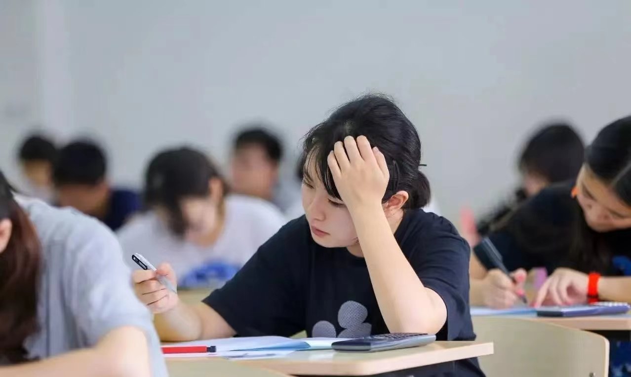 2012年中考时间是什么时候？