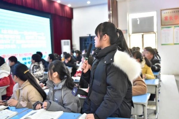 落草为寇的意思