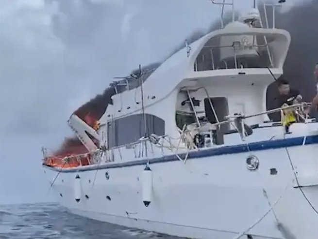 海南12名乘客海钓时船只爆炸，事故原因是什么？
