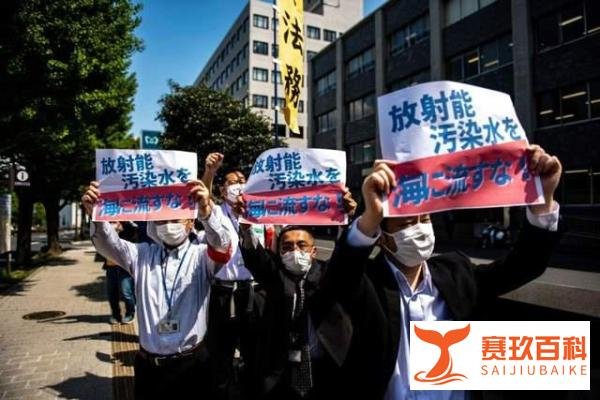 百亿票房导演发声抵制日本排放核废水！用日本著名漫画讽刺十分到位！