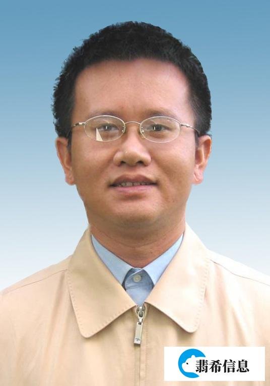 「翻版王攀」?深大研究生控诉导师不让毕业:读研三年,猪狗不如
