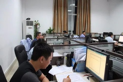 北京两公司员工每月加班超36小时被罚，相关部门监管能改善加班现象吗？