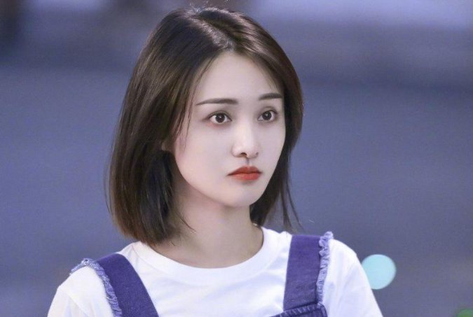 中央政法委批郑爽代孕弃养？