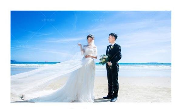 婚纱照相框选择什么材质更好一些？新人在挑选婚纱照相框时有哪些实用的技巧？