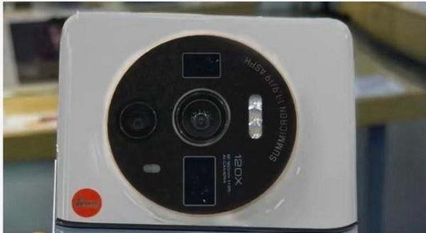 小米12 Ultra售价曝光：起步5999元 顶配7299元