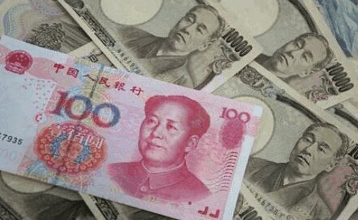 200日元等于多少人民币