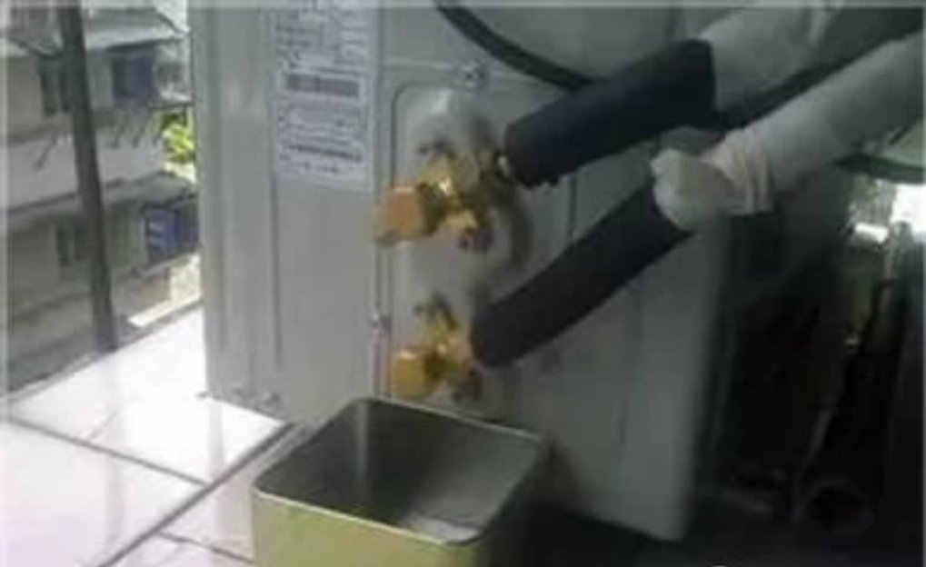 空调拆卸如何收氟？