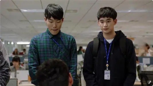 韩剧制片人中新人pd白承灿负责哪个综艺节目？,