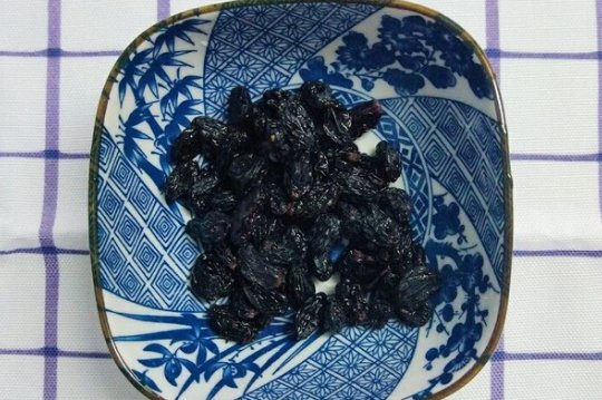 微波炉烤蛋挞用把底下的锡箔纸拿掉吗