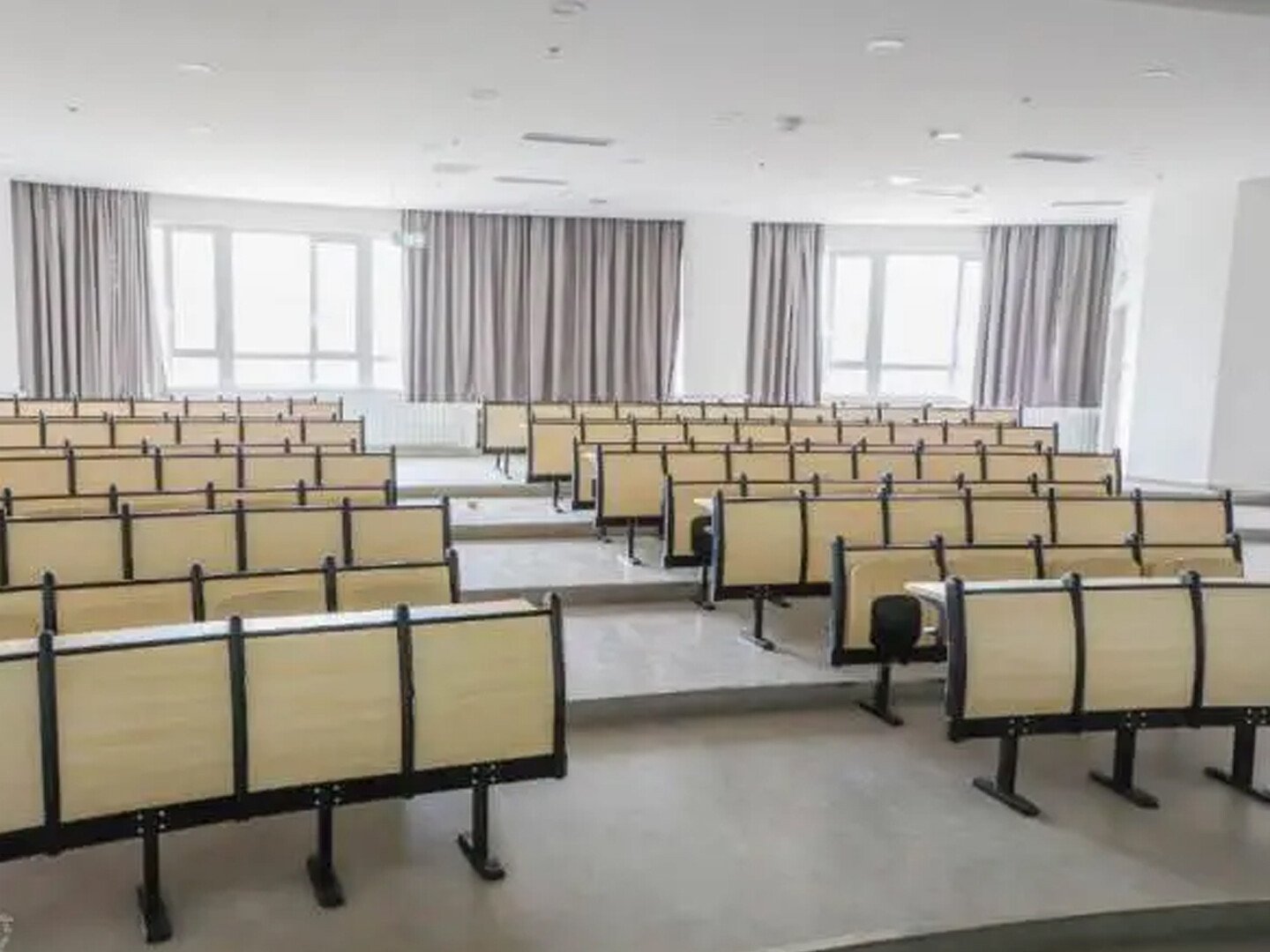 小学课桌尺寸是多少？
