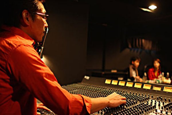 去录音棚完整地制作一首歌需要多少钱?