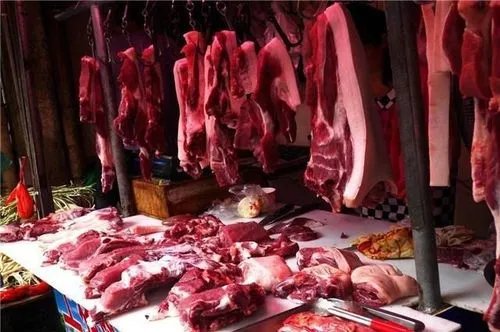 现在卖猪肉的利润大吗?