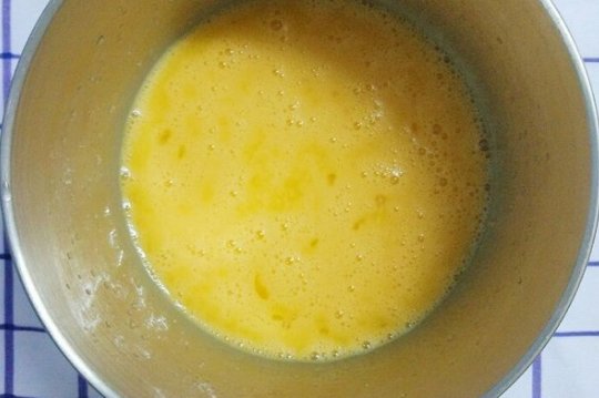 微波炉烤蛋挞用把底下的锡箔纸拿掉吗