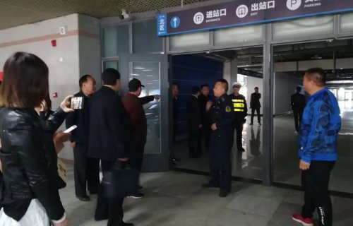 保定站24小时人工服务电话