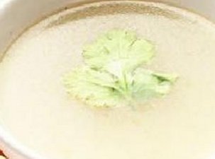 牛骨汤怎么样熬才能有浓浓的乳白色