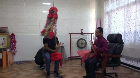《搬杆子》全套唱词是什么？