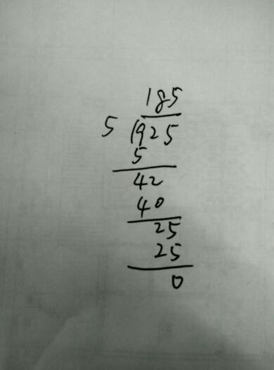 925÷5的竖式。